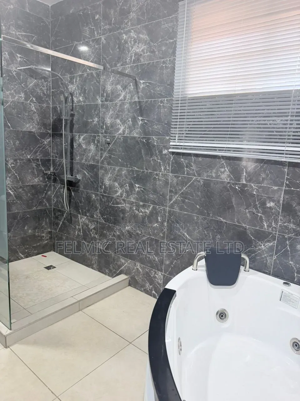 4bdrm Duplex in Felmic Real Estate, Ola Achool Area for sale