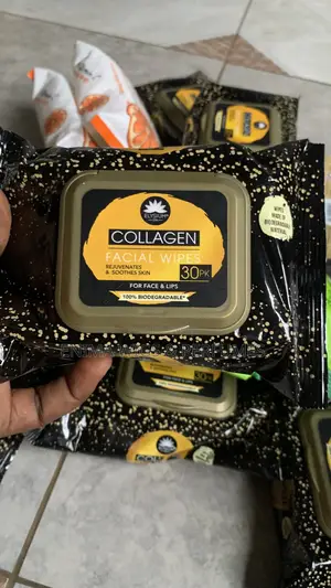 Collagen and Tea Tree Facial Wipe
