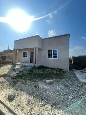 3bdrm House in Felmic Real Estate, Amasaman for sale