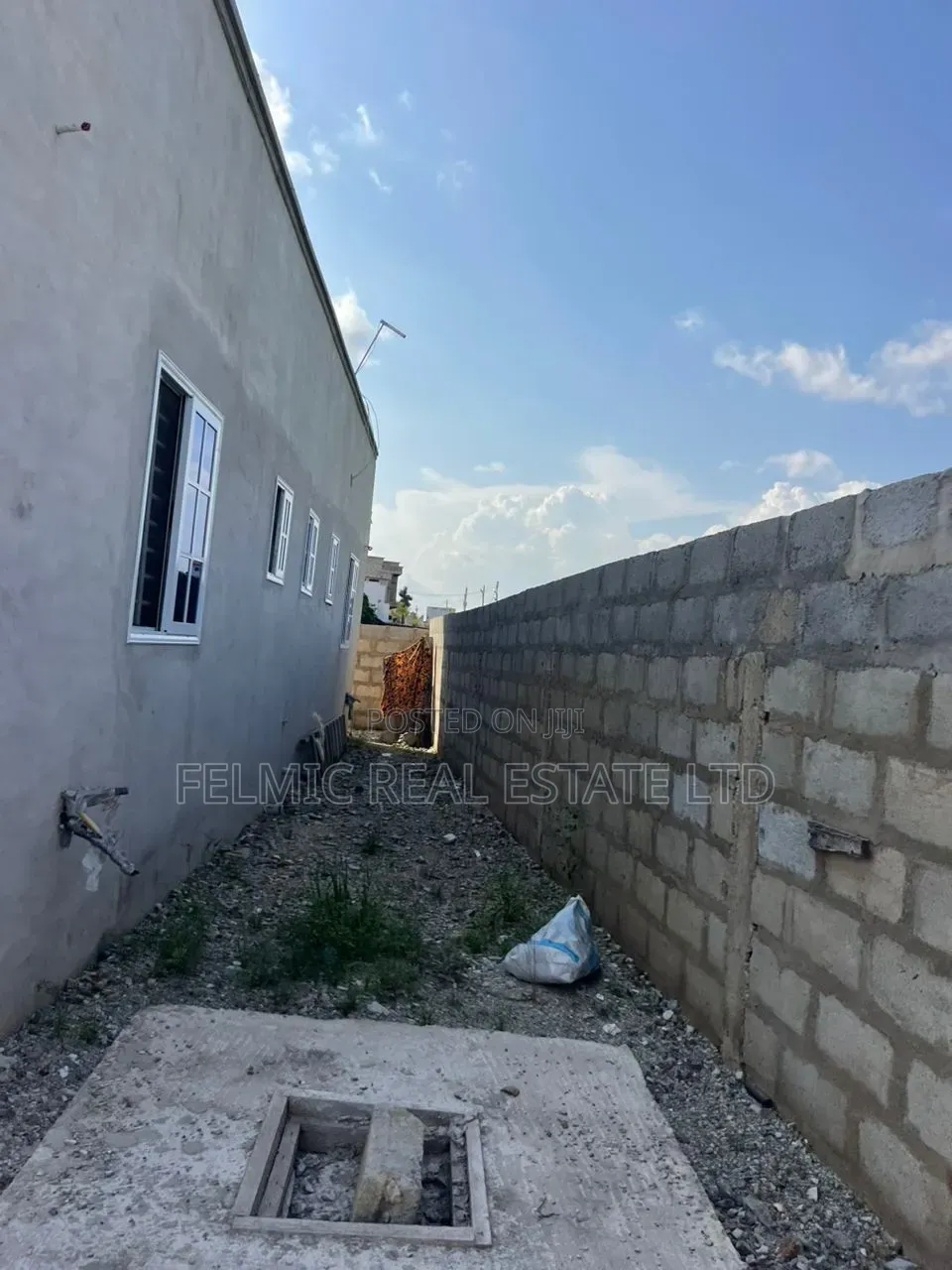 3bdrm House in Felmic Real Estate, Amasaman for sale