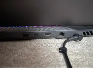 Laptop Asus ROG Strix G17 32GB AMD Ryzen 9 SSD 1T