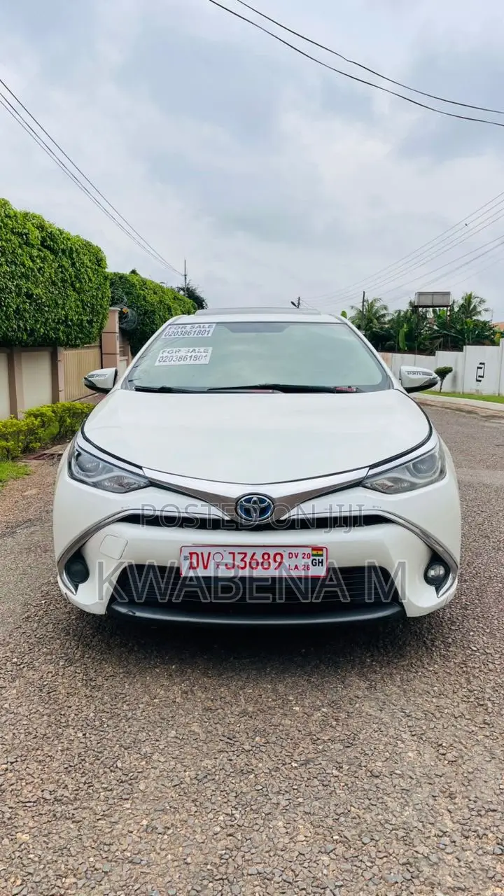 Toyota Corolla 2017 White