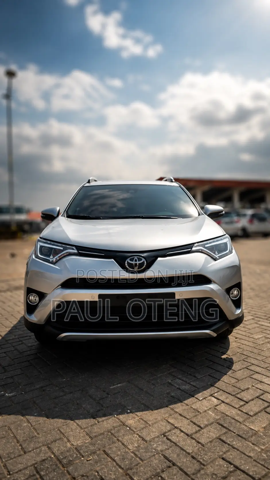 Toyota RAV4 LE 4dr SUV AWD (2.5L 4cyl 6A) 2018 Silver