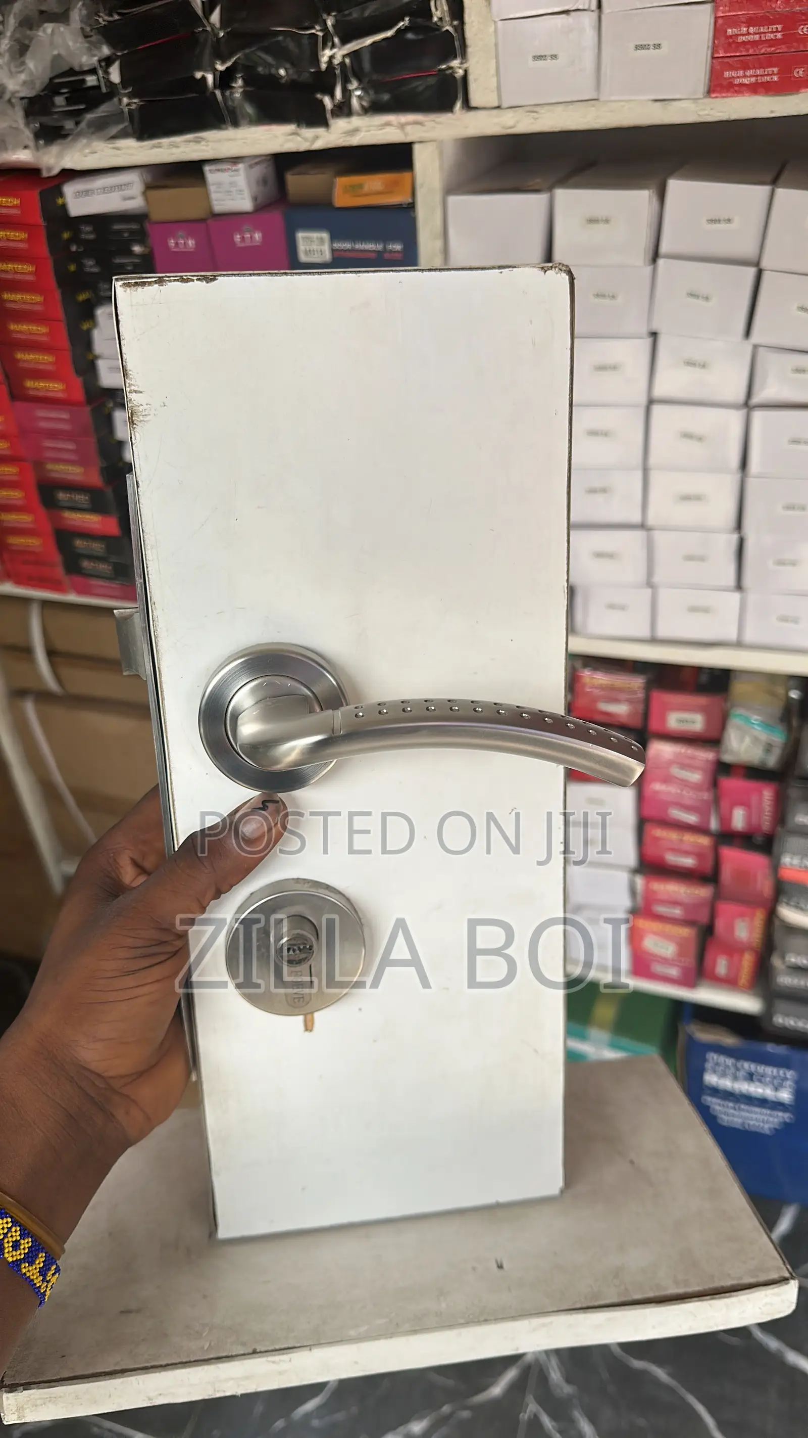 Seperate Door Locker