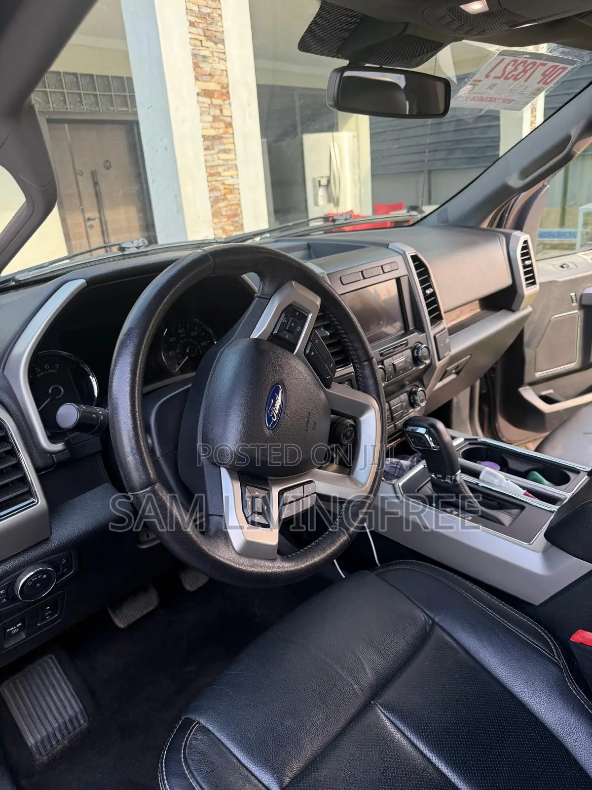 Ford F-150 Lariat 4x4 SuperCab Styleside 8 ft. box 163 in. WB 2020