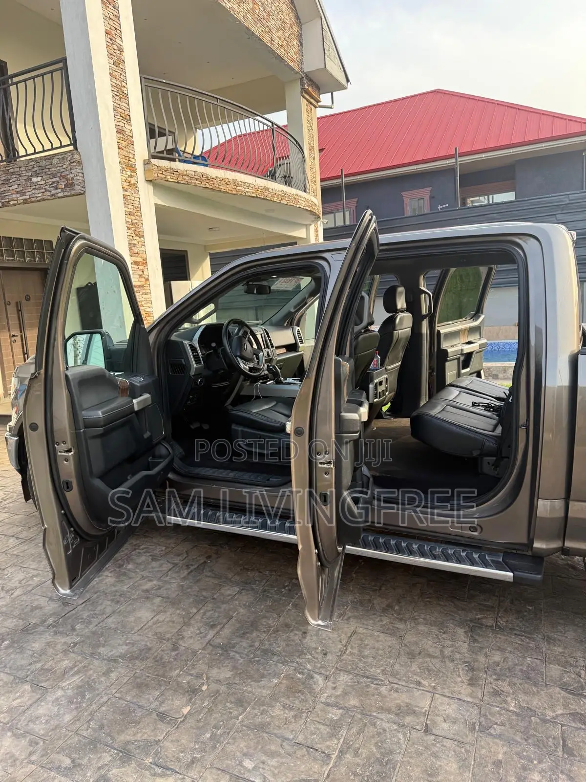 Ford F-150 Lariat 4x4 SuperCab Styleside 8 ft. box 163 in. WB 2020