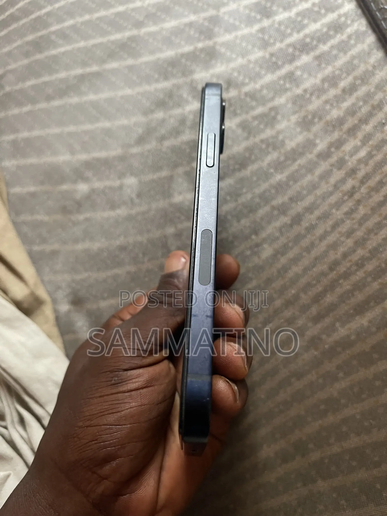 Apple iPhone 12 64 GB