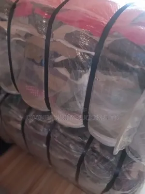 Bales of Men's Hoodie Jackets and Women's Fashion Jackets Available