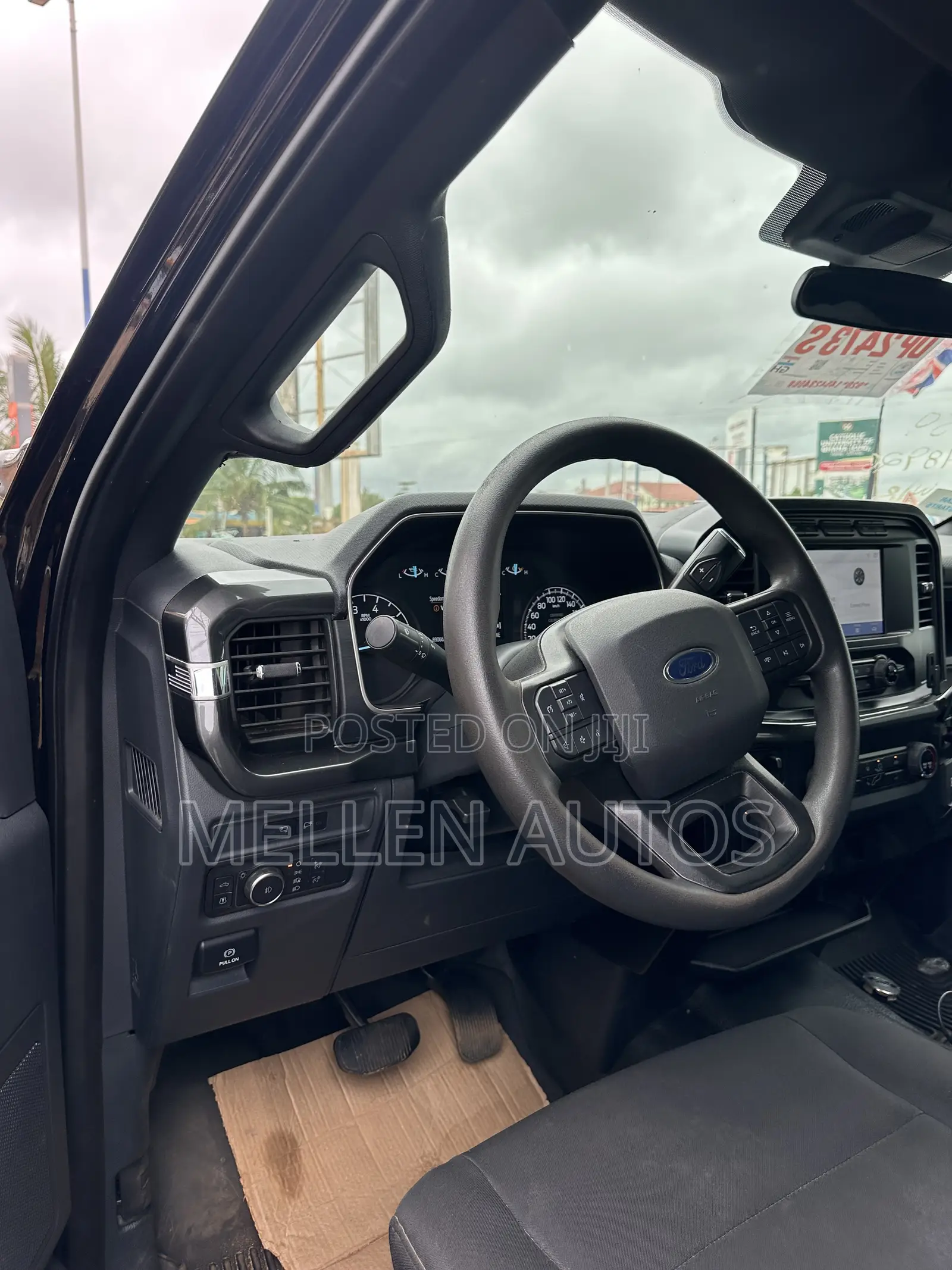 Ford F-150 XL 2023 Black