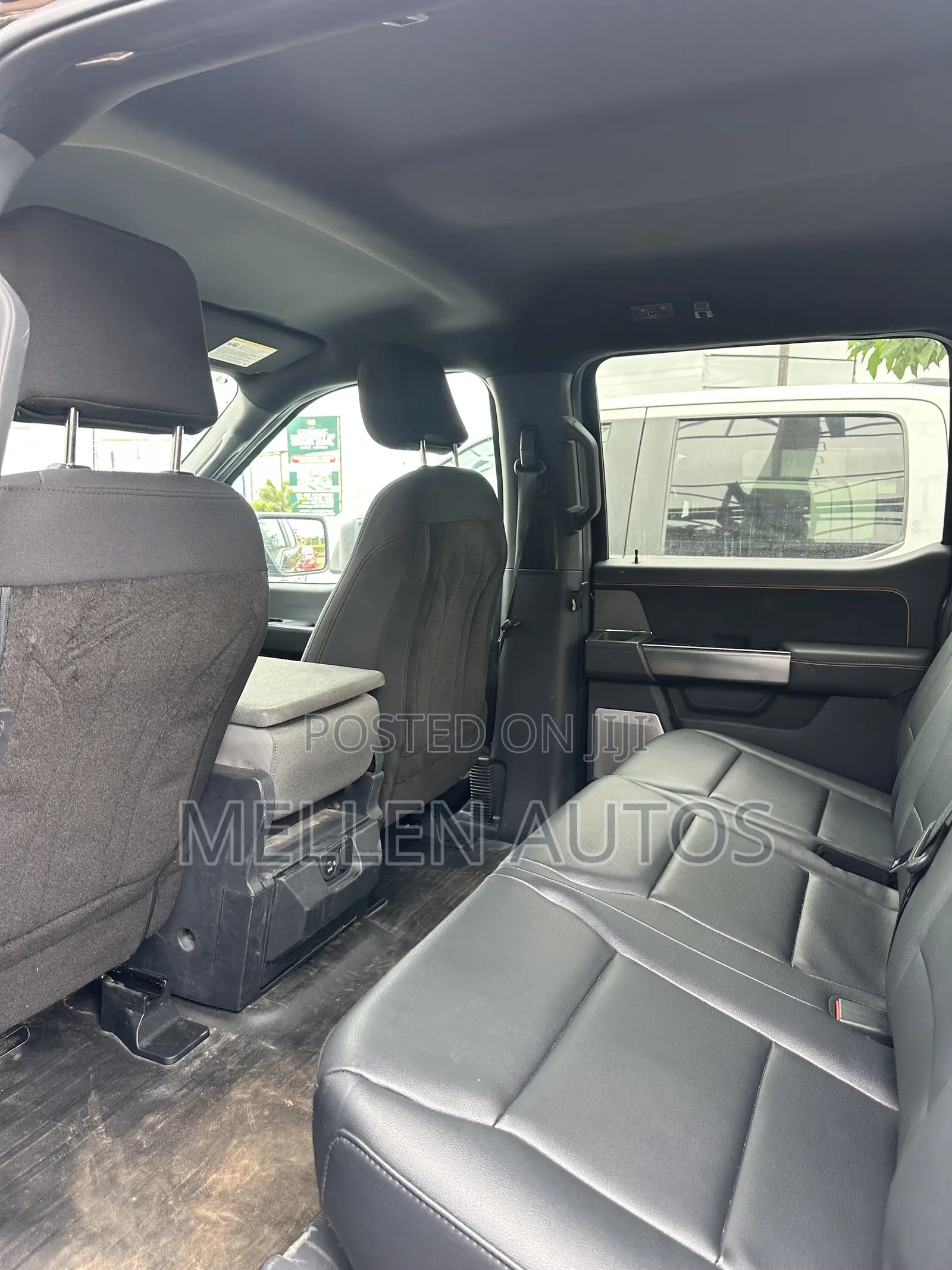 Ford F-150 XL 2023 Black