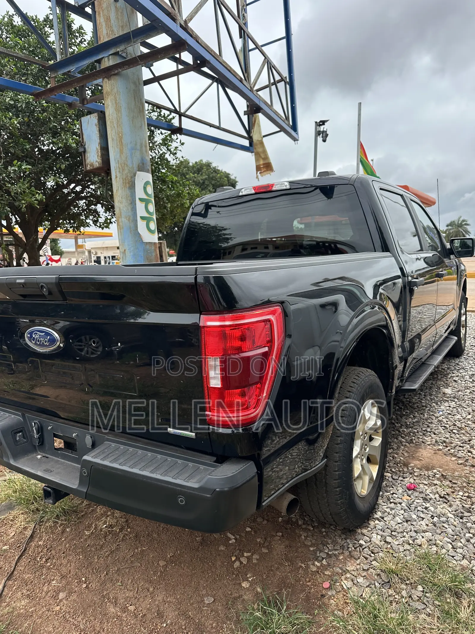 Ford F-150 XL 2023 Black
