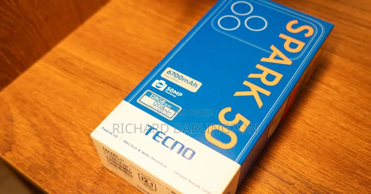 New Tecno Spark 50 128 GB Blue