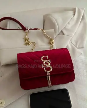 Bags And Wraps Lounge