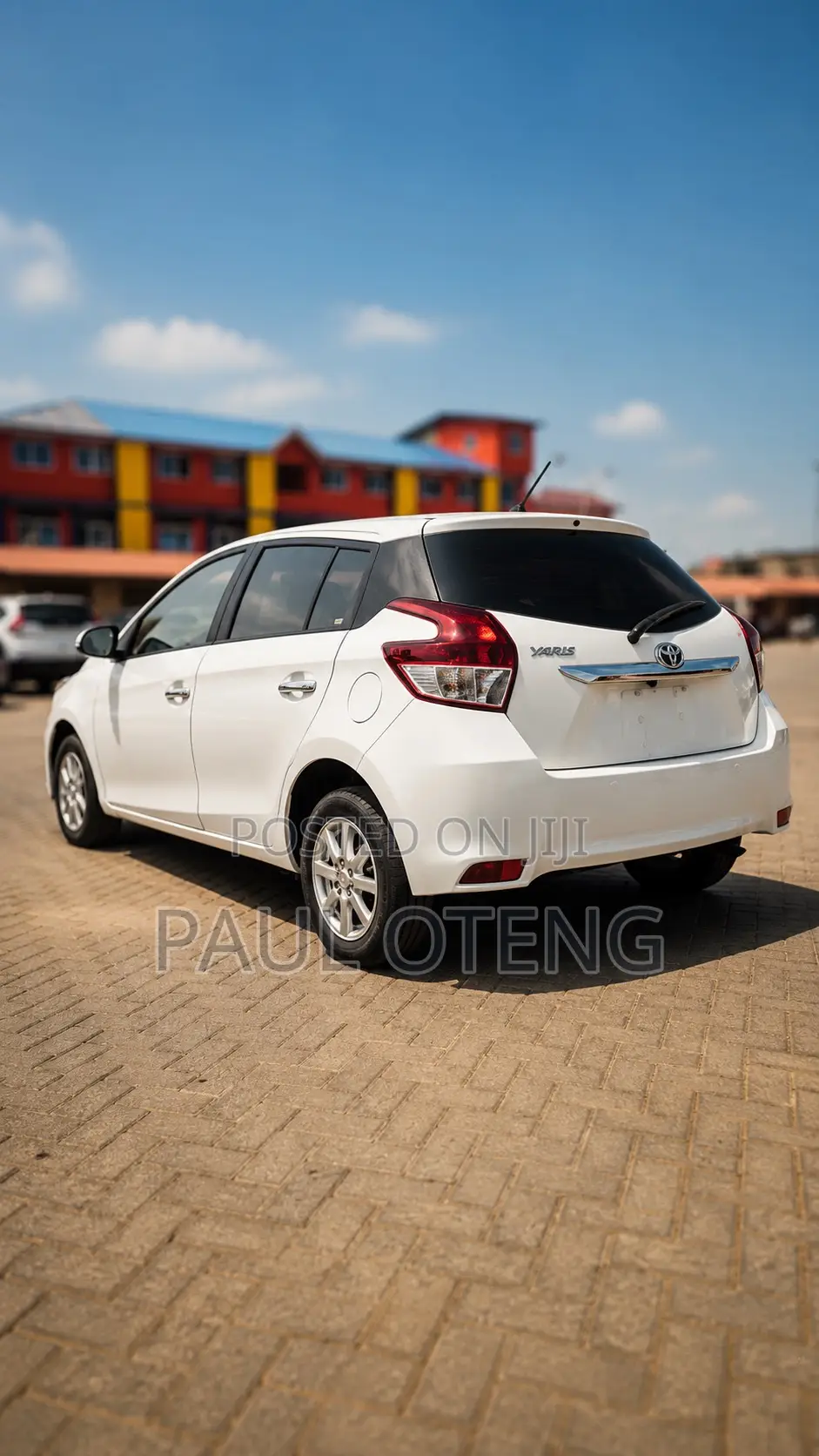 Toyota Yaris LE Hatchback 5dr 2018 White