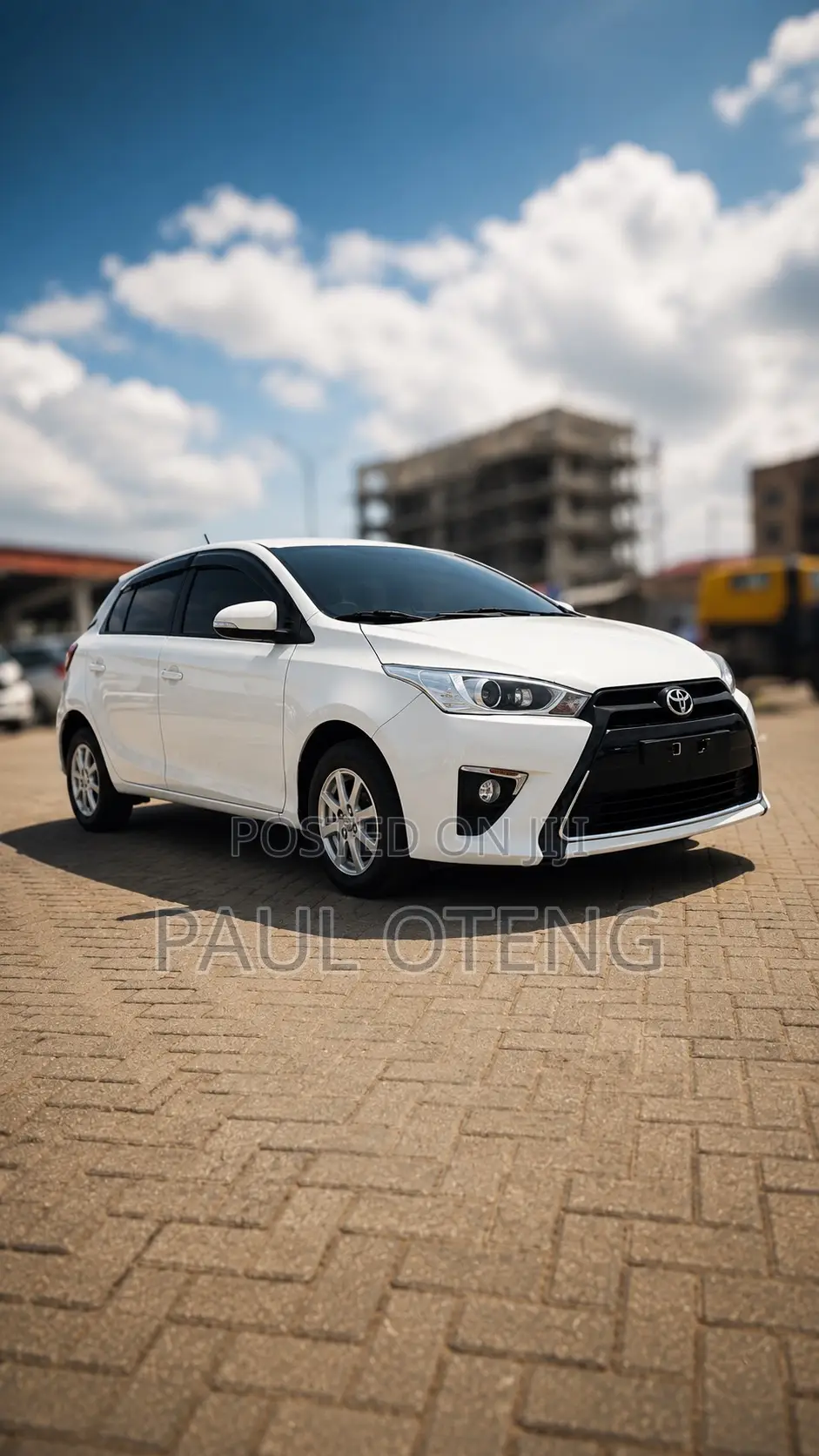 Toyota Yaris LE Hatchback 5dr 2018 White