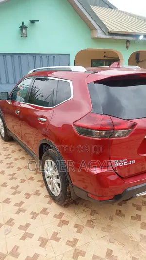 Nissan Rogue 2019 Red