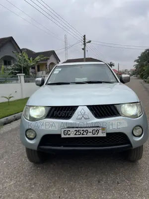 Mitsubishi L200 2009 Blue