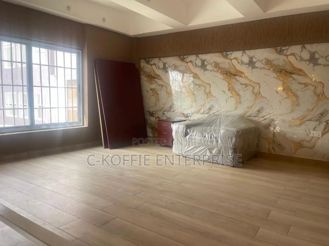 500 SQM Warehouse + Fully Furnished Rooms at North Kaneshie Industrial