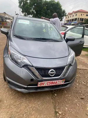 Nissan Versa 1.6 S 2018.5 2018 Gray