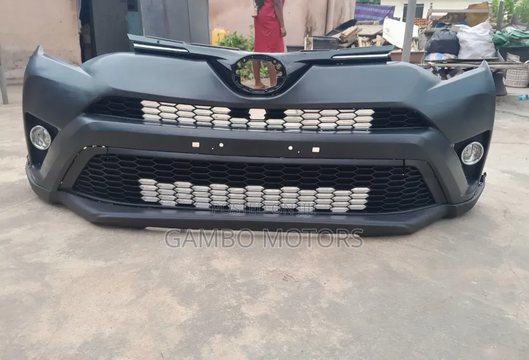 Toyota Rav4 2018 Front Bumper Complete Se
