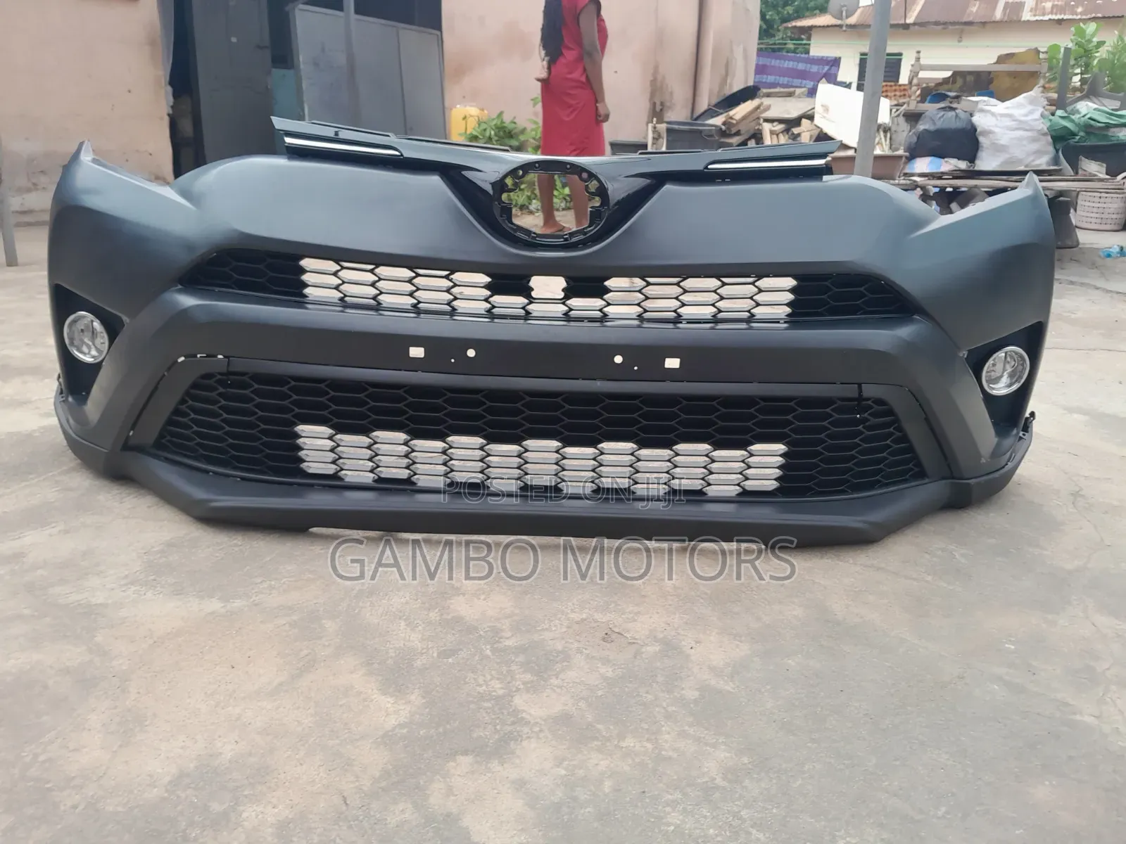 Toyota Rav4 2018 Front Bumper Complete Se