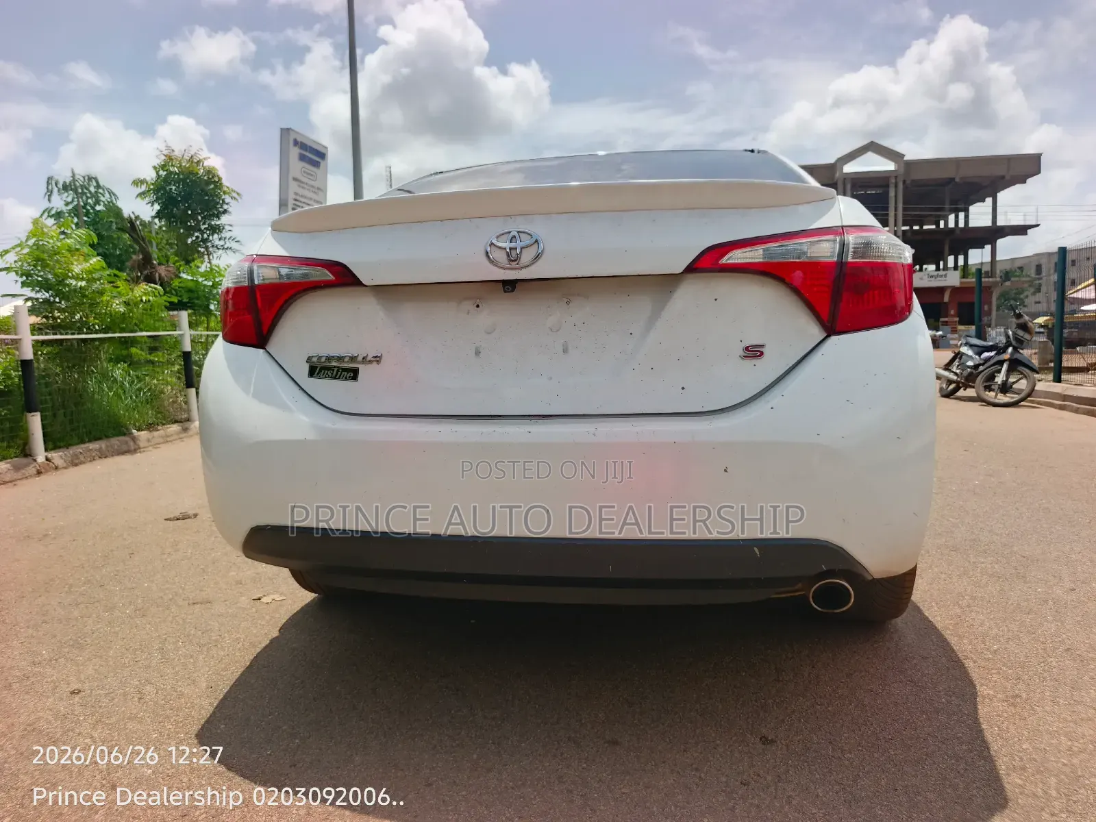 Toyota Corolla 2016 White