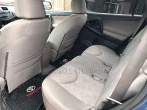 Toyota RAV4 2010 Blue