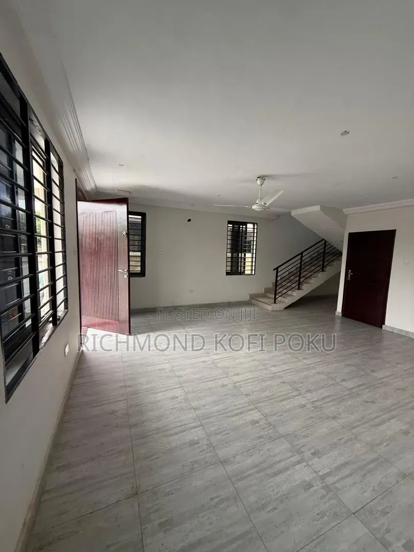 3bdrm House in Kofi'S Realty, American House for sale