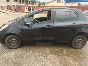 Toyota Vitz 2010 Black
