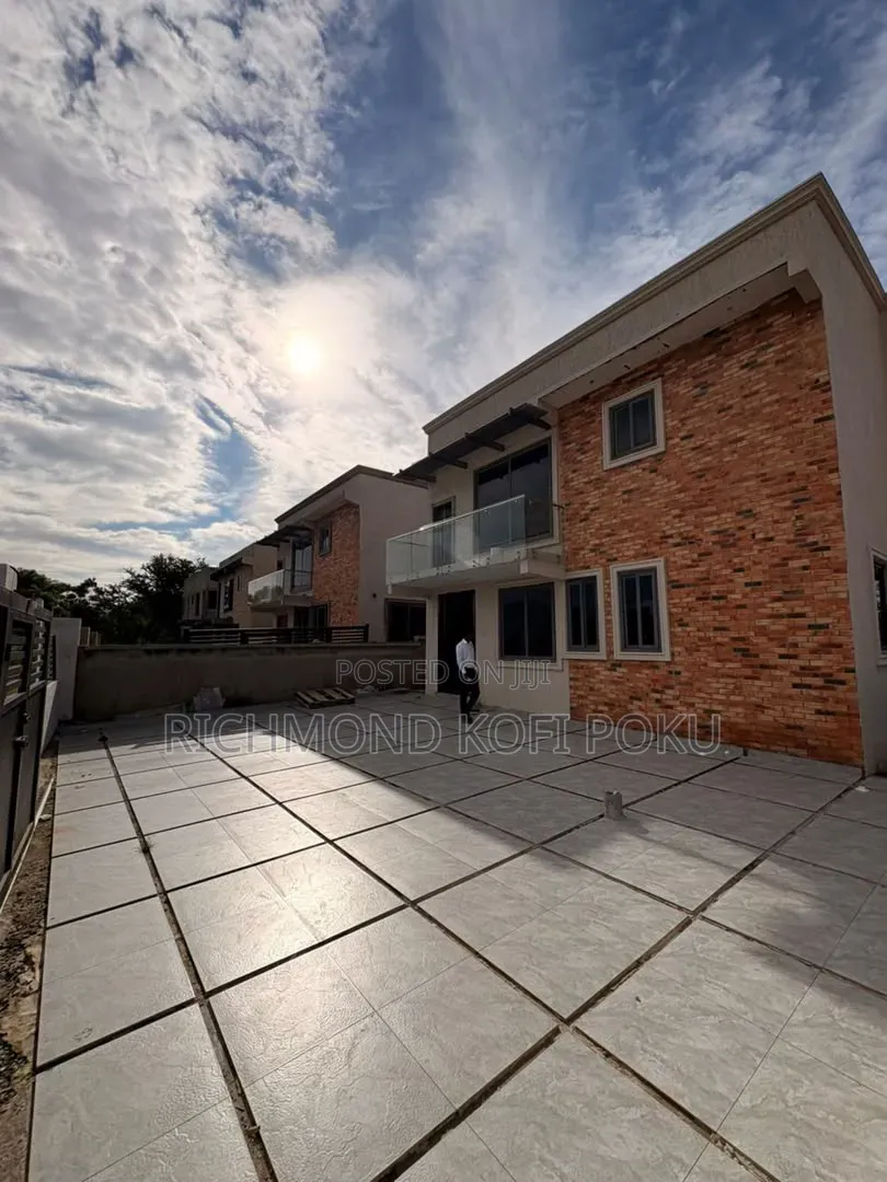 3bdrm House in Kofi'S Realty, American House for sale