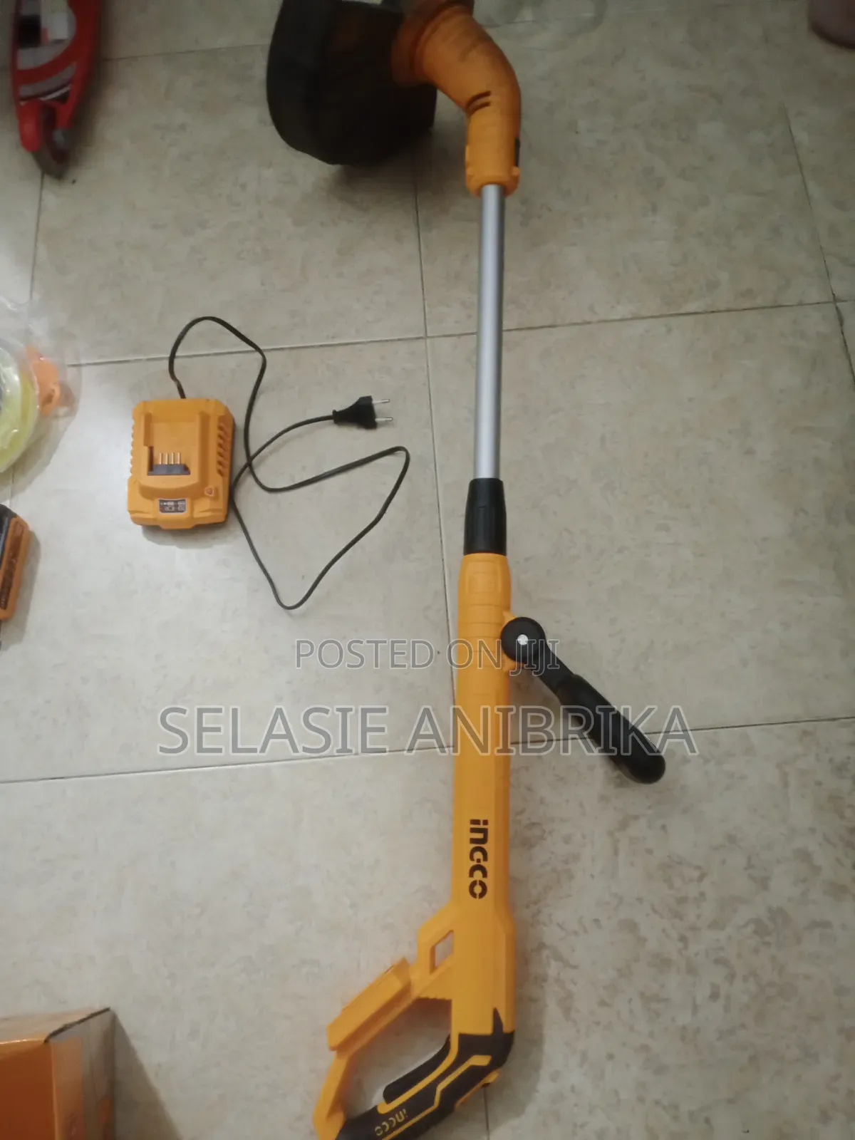 Ingco Lithium -Ion Grass Trimmer
