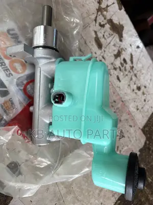Toyota Hilux Master Brake Cylinder