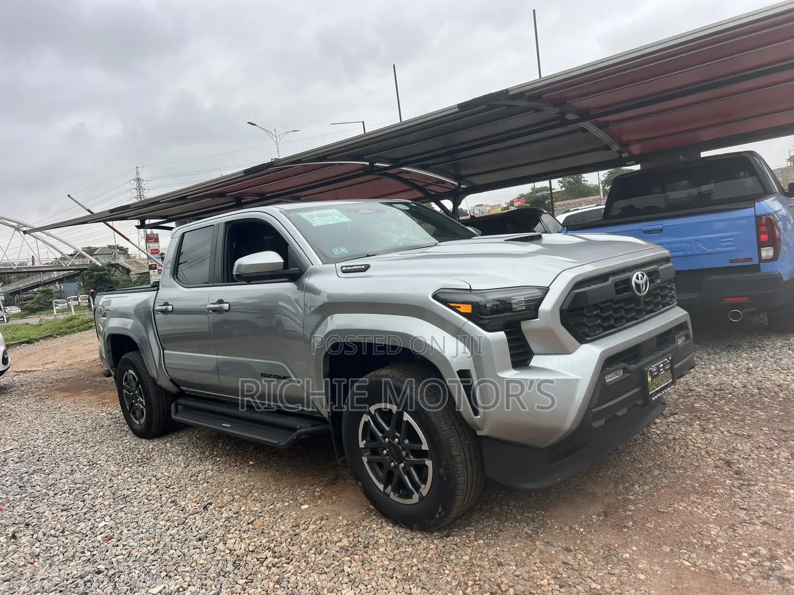 Toyota Tacoma TRD Sport Double Cab 4WD 5.0 ft. SB (Hybrid) 2025  Silver 