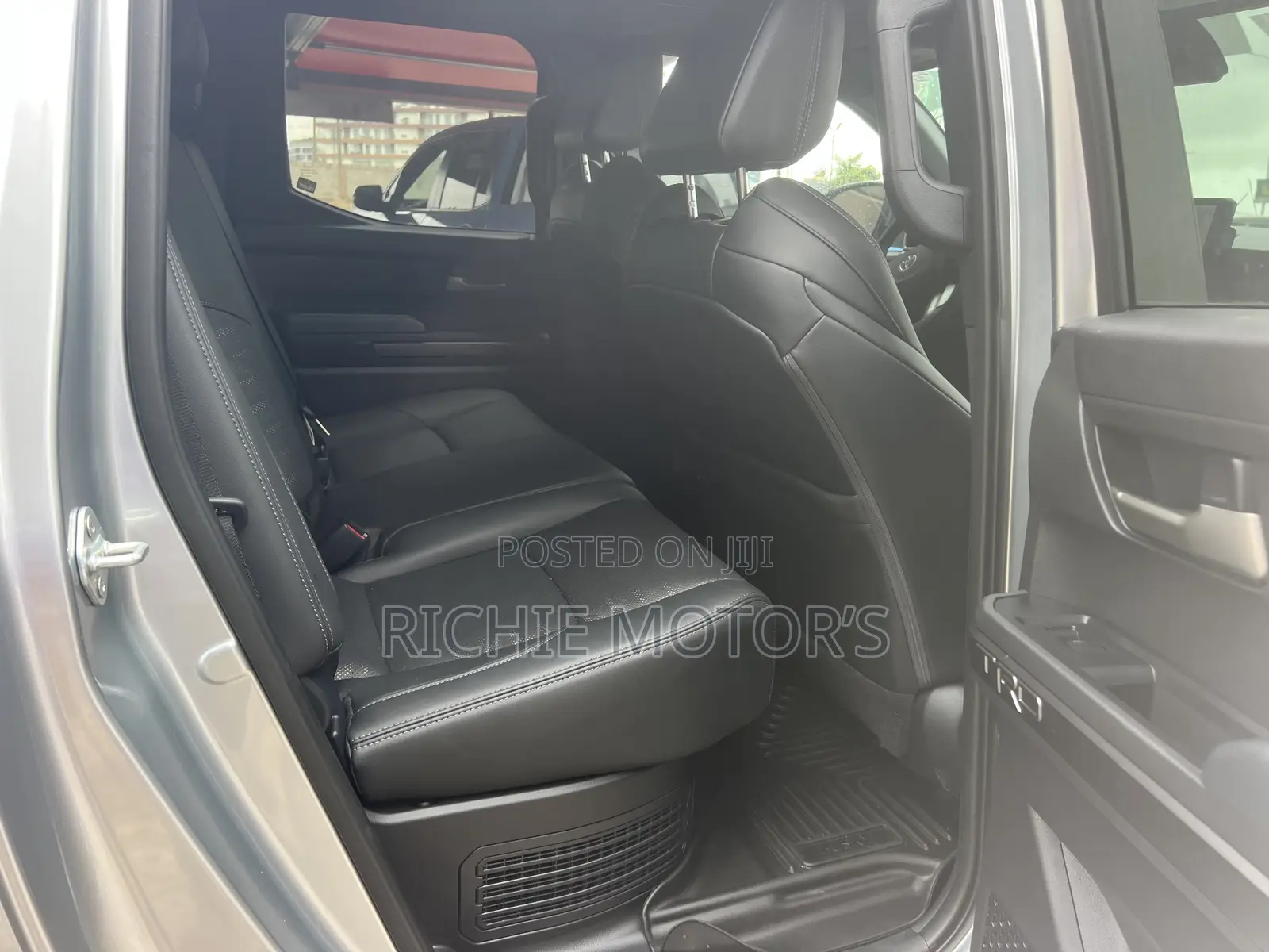 Toyota Tacoma TRD Sport Double Cab 4WD 5.0 ft. SB (Hybrid) 2025  Silver 