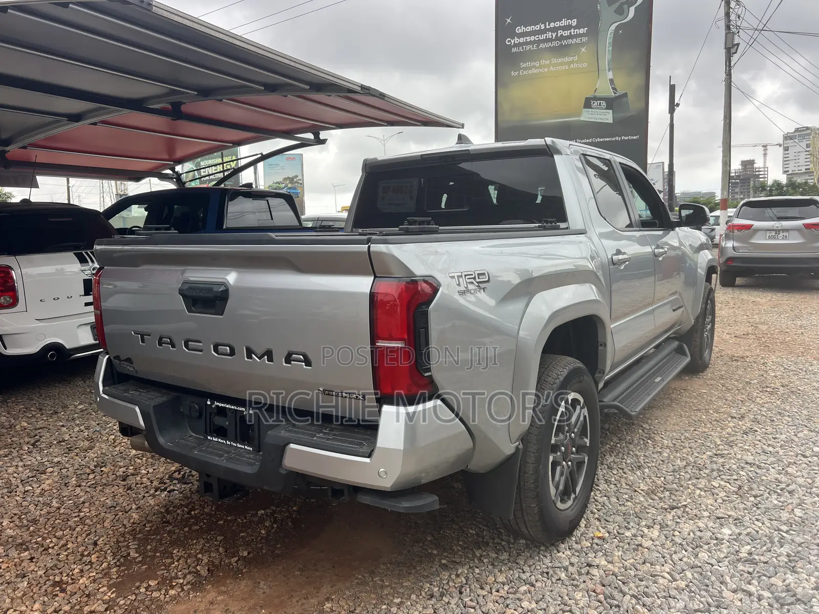Toyota Tacoma TRD Sport Double Cab 4WD 5.0 ft. SB (Hybrid) 2025  Silver 