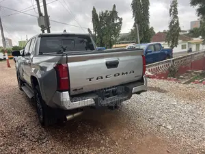 Toyota Tacoma TRD Sport Double Cab 4WD 5.0 ft. SB (Hybrid) 2025  Silver 