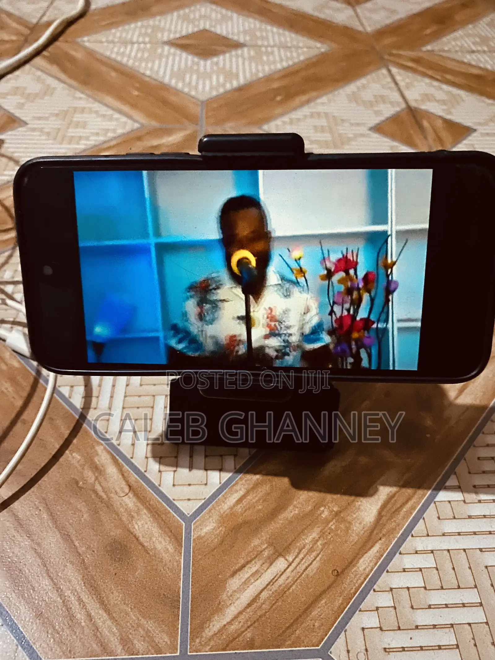 Guitar Phone Clamp