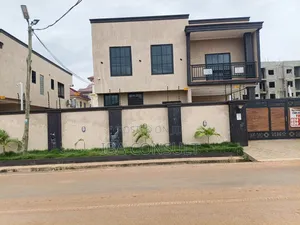 4bdrm House in Adenta Amrahia for sale
