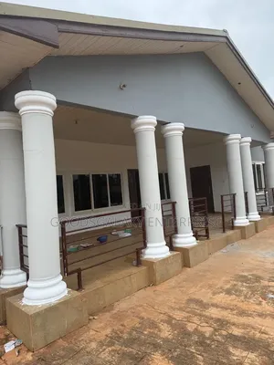 5bdrm House in Kumasi Metropolitan for rent
