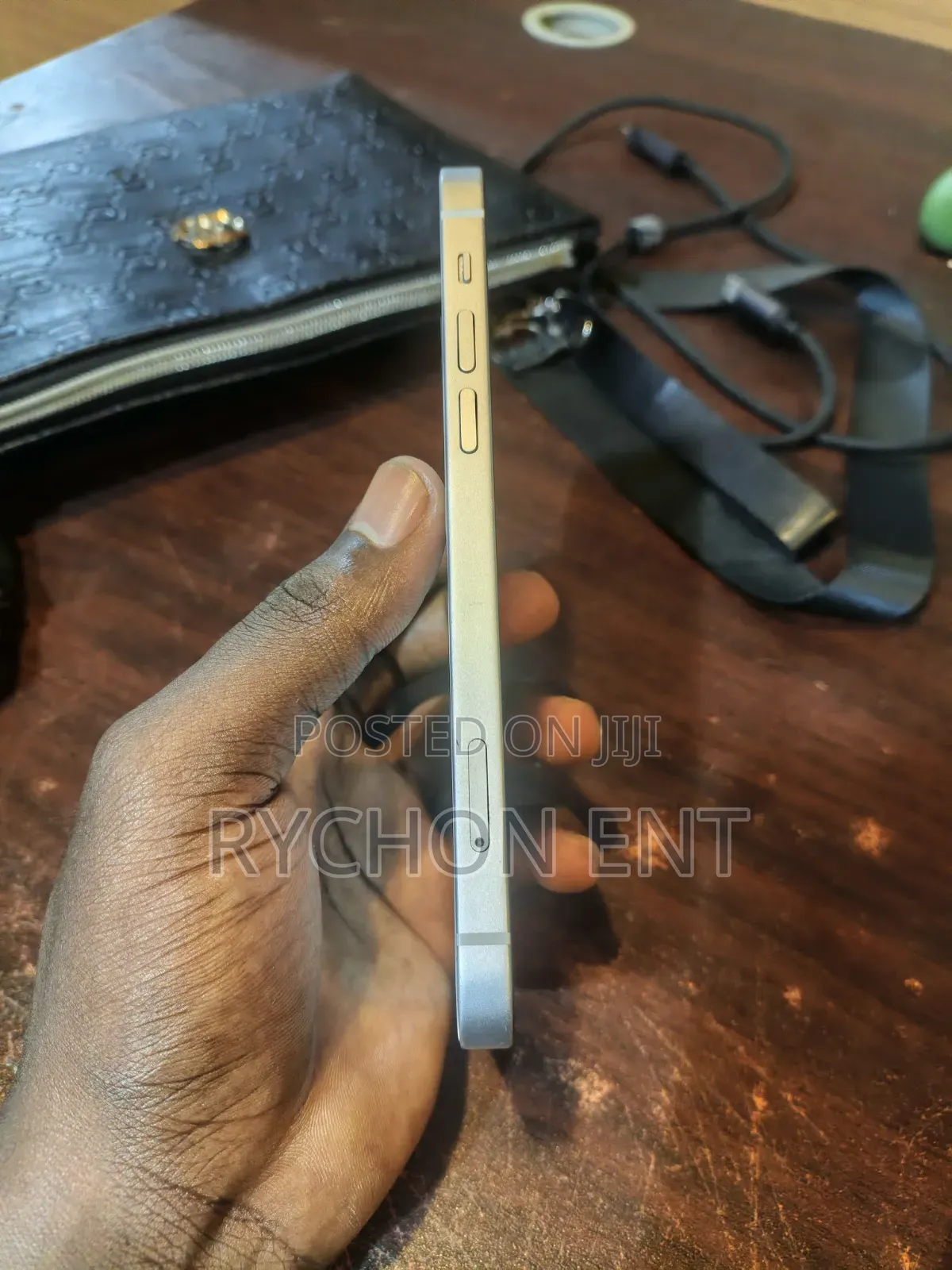 Apple iPhone 12 64 GB Black
