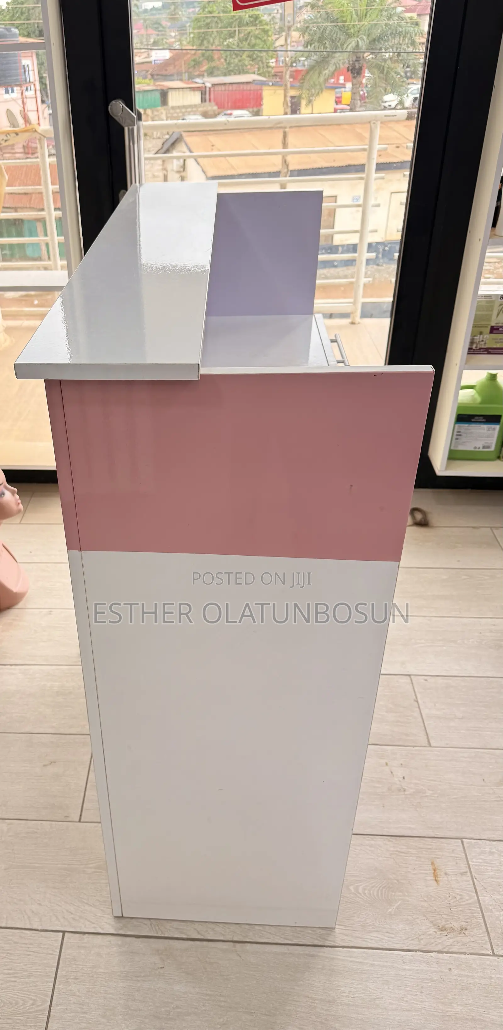 Quality Modern Receptionist Desk