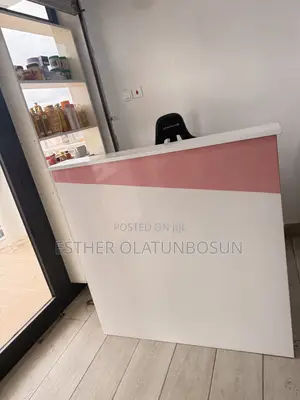 Quality Modern Receptionist Desk