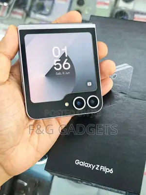 New Samsung Galaxy Z Flip6 256 GB Black