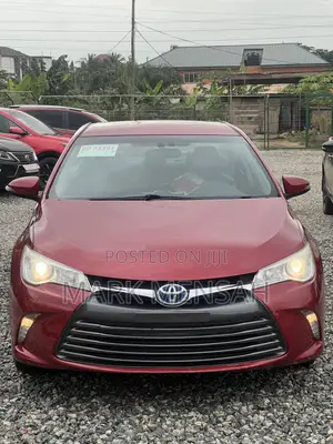 Toyota Camry 2017 Red