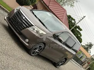 Toyota Voxy 2014 Gray