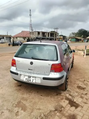 Volkswagen Golf 2000 Silver