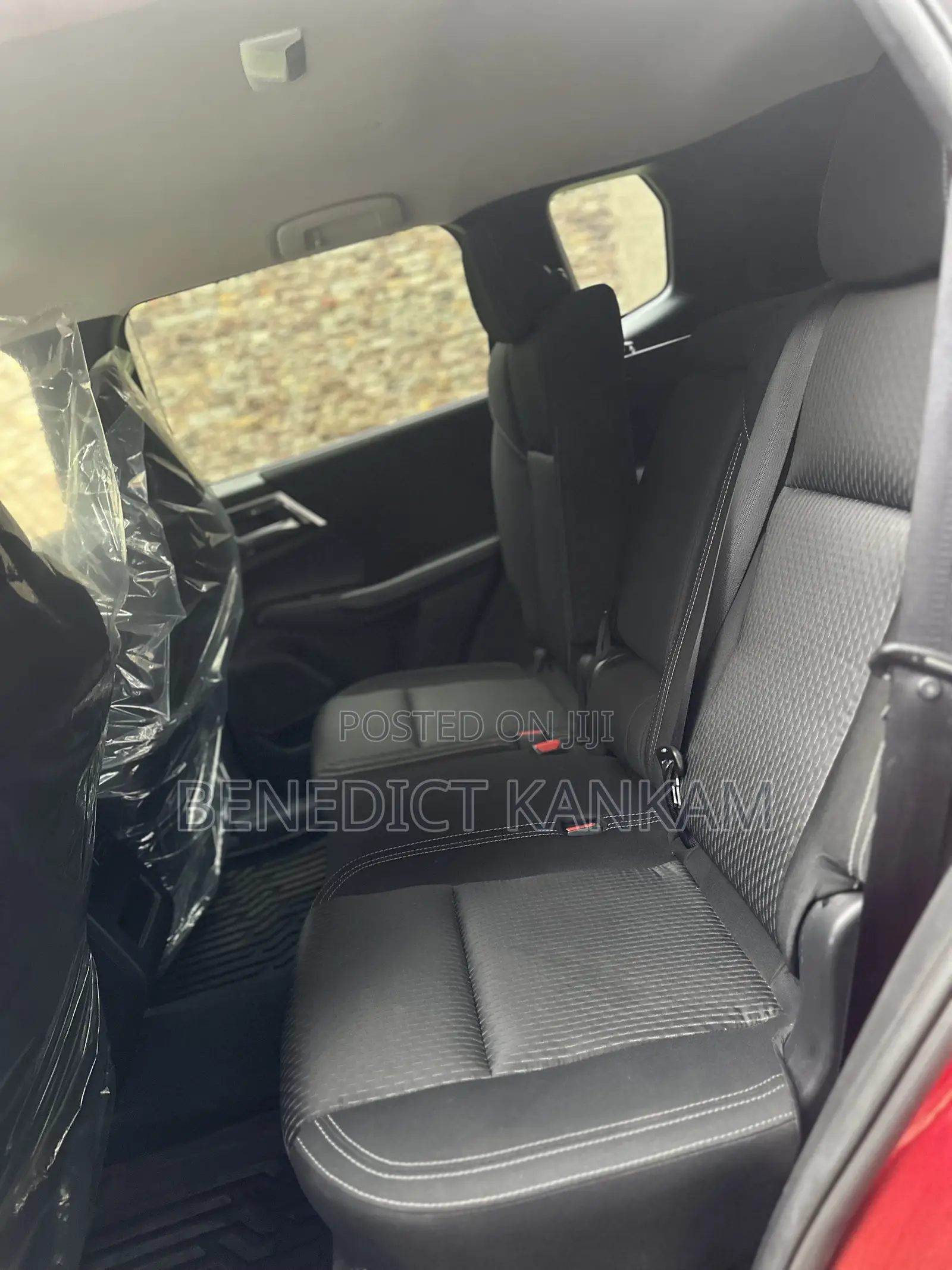 Mitsubishi Outlander SE 2024 Red