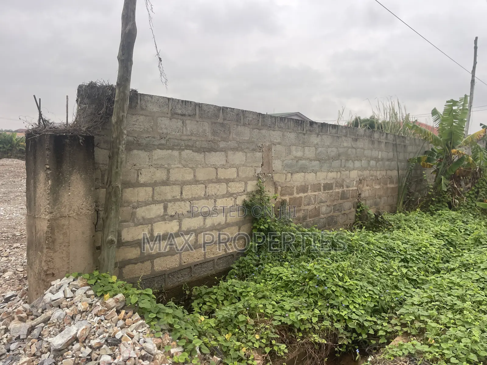 80/100 Plot of Land for Sale at Dome Kboat No Litigation