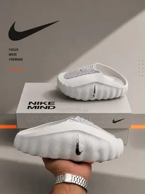 Nike Mind Mule 001