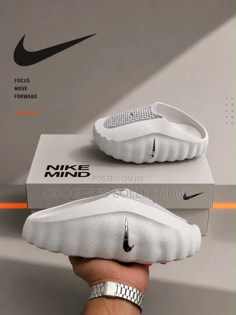 Nike Mind Mule 001